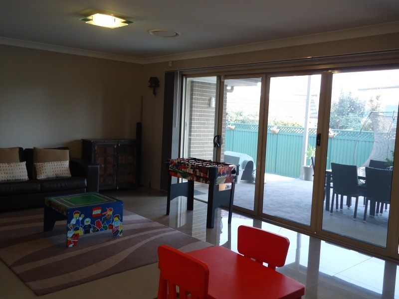 24 Wyena Road, Pendle Hill NSW 2145