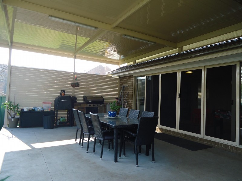24 Wyena Road, Pendle Hill NSW 2145