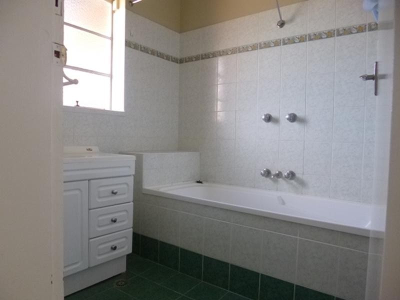 33/74 Hawkesbury Road, Westmead NSW 2145