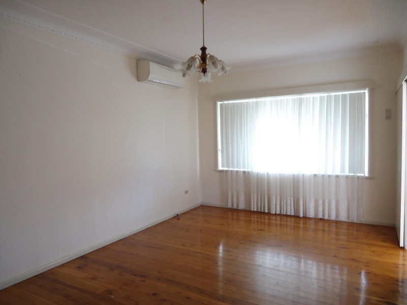 4 Fredrick Street, Pendle Hill NSW 2145