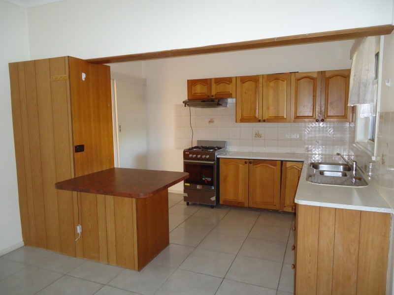 4 Fredrick Street, Pendle Hill NSW 2145