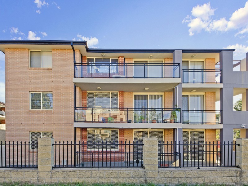 17/39-45 Lydbrook Street, Westmead NSW 2145