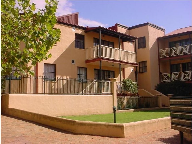 16/38 Cooyong Crescent, Toongabbie NSW 2146