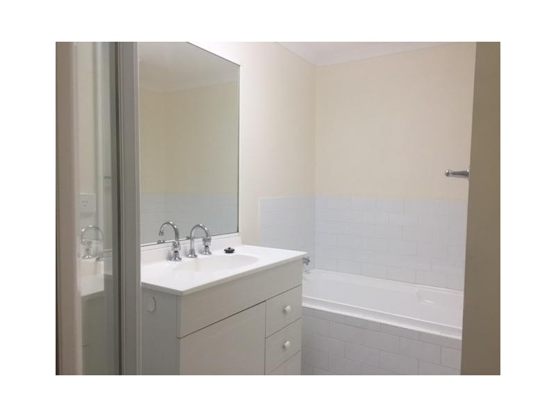 16/38 Cooyong Crescent, Toongabbie NSW 2146