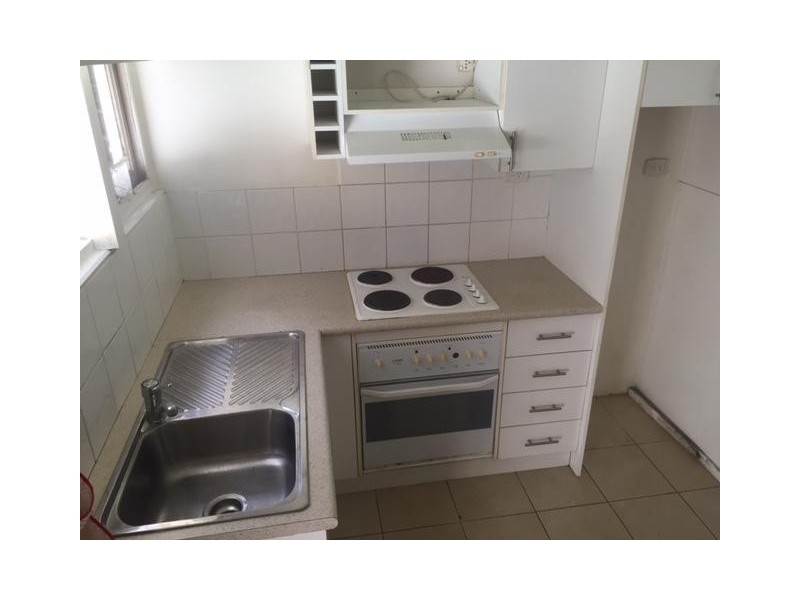 2/28 Mandoon Road, Girraween NSW 2145