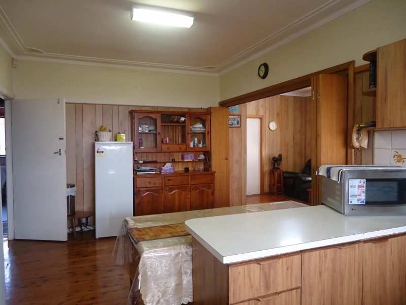 3 Wyena Road, Pendle Hill NSW 2145