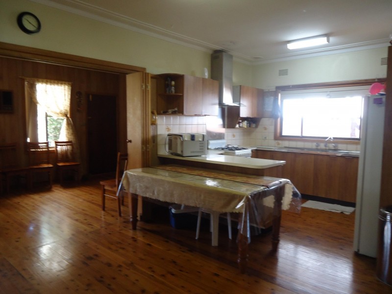 3 Wyena Road, Pendle Hill NSW 2145