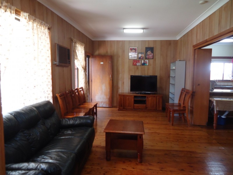 3 Wyena Road, Pendle Hill NSW 2145