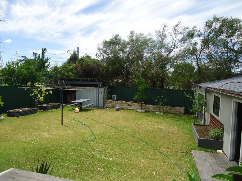 57 Portico Parade, Toongabbie NSW 2146