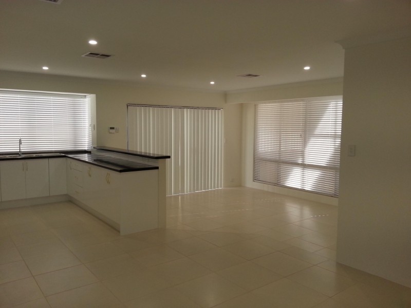 74 Murchison Road, Waikiki WA 6169