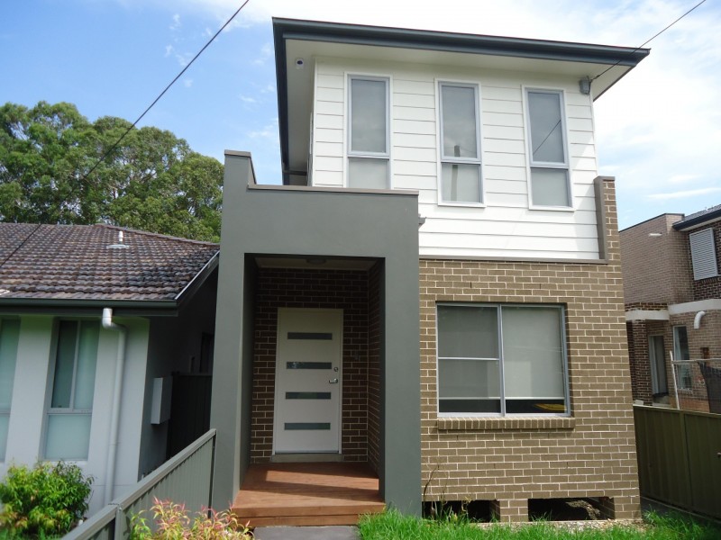 20 Centenary Road, Merrylands West NSW 2160