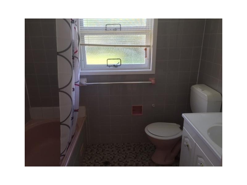 5 Harris Road, Constitution Hill NSW 2145