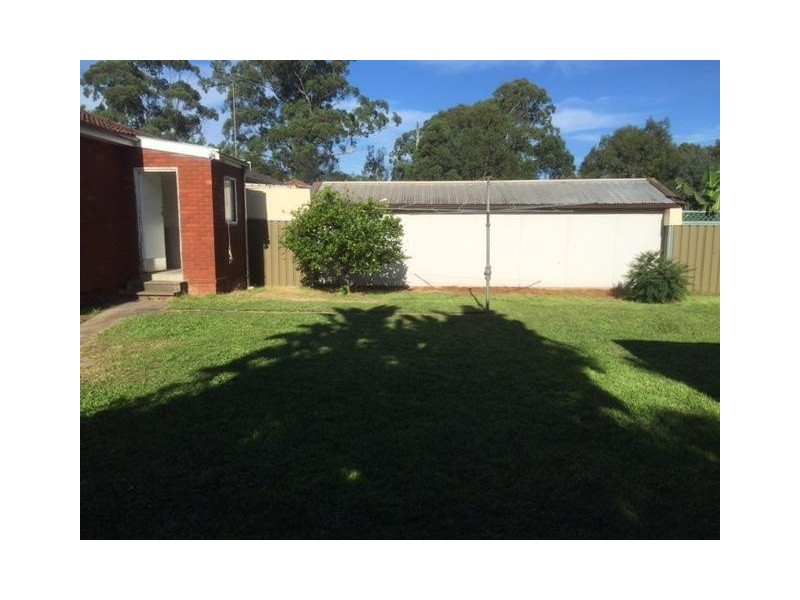 5 Harris Road, Constitution Hill NSW 2145