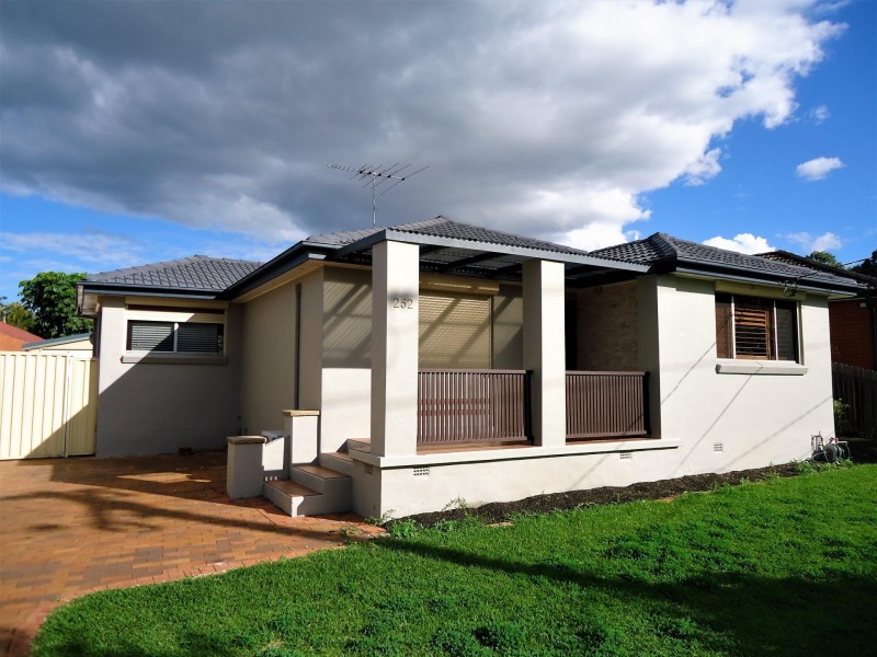 252 Metella Road, Toongabbie NSW 2146