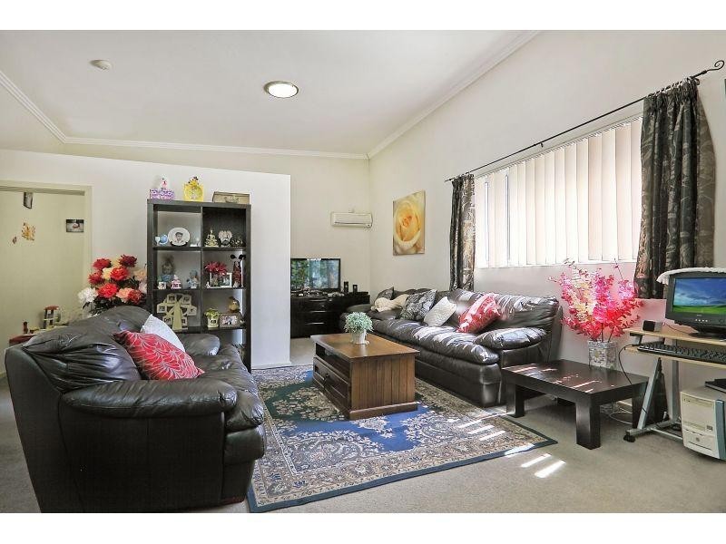 17/2A Lydbrook Street, Westmead NSW 2145