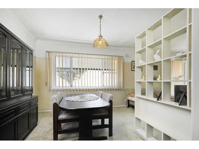 59 Burrabogee Road, Toongabbie NSW 2146