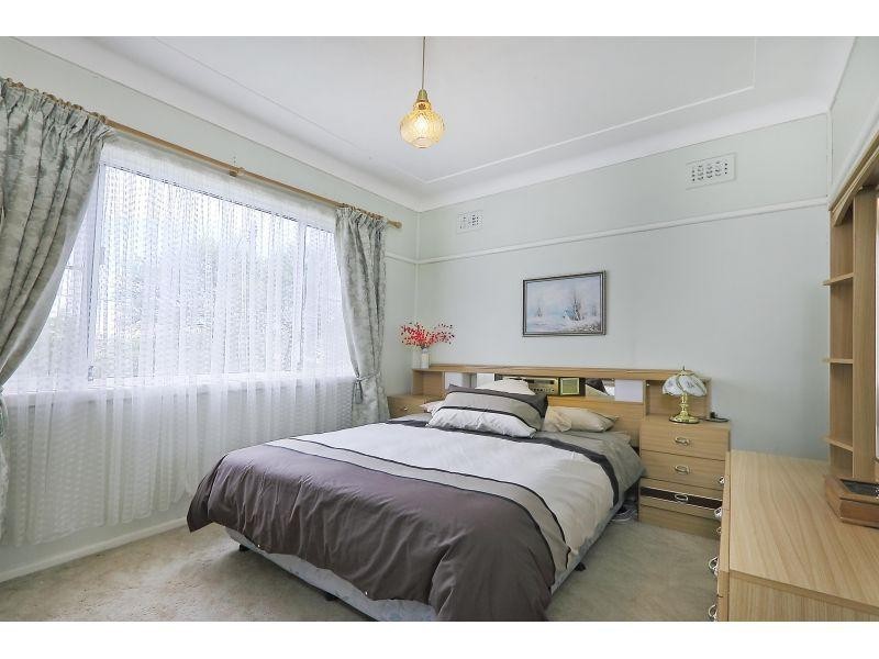 59 Burrabogee Road, Toongabbie NSW 2146