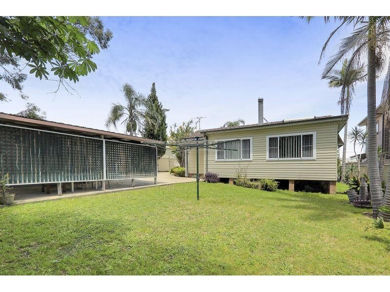 59 Burrabogee Road, Toongabbie NSW 2146