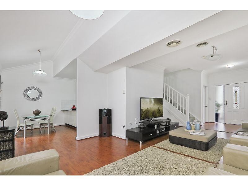 16/153 Toongabbie Road, Toongabbie NSW 2146