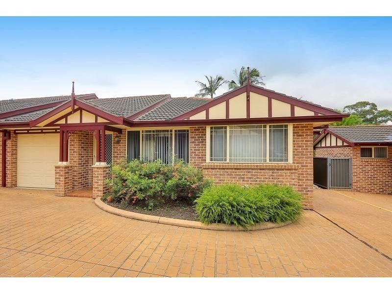 2/88 Ballandella Road, Toongabbie NSW 2146