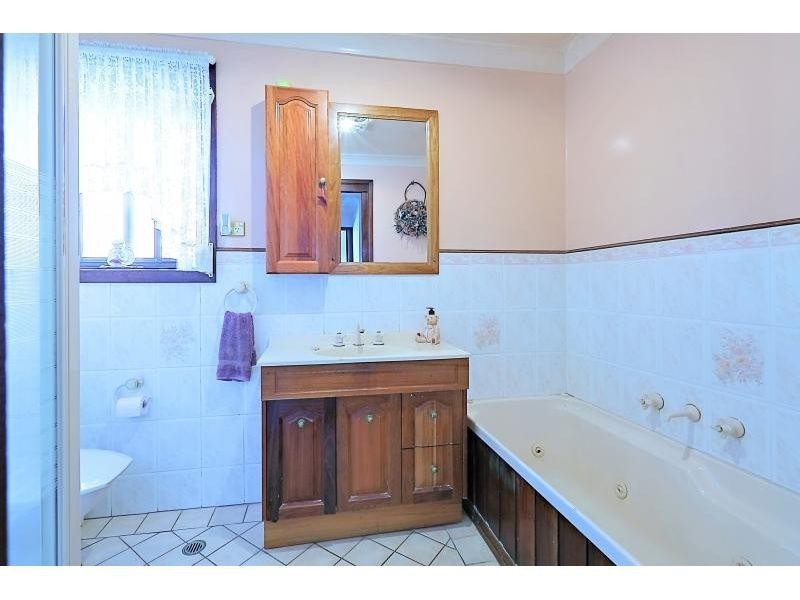 16 Rowena Street, Greystanes NSW 2145