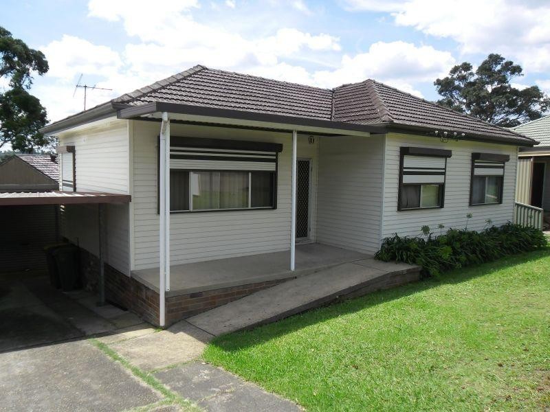 16 Emma Crescent, Constitution Hill NSW 2145