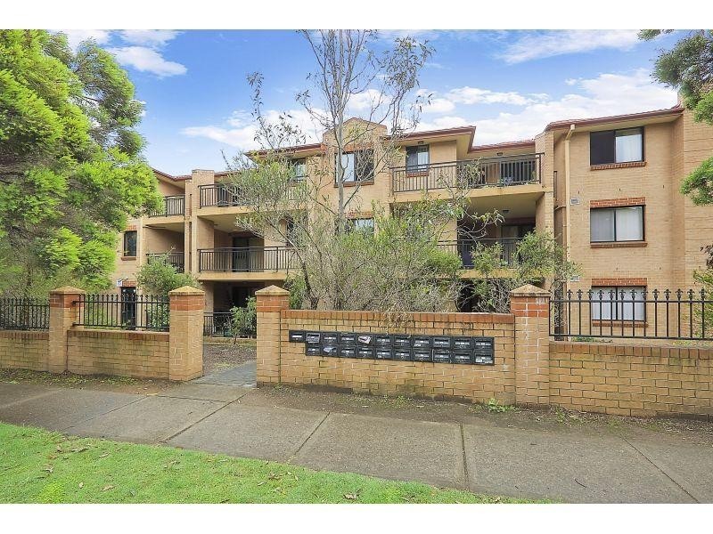 2/105-113 Stapleton Street, Pendle Hill NSW 2145