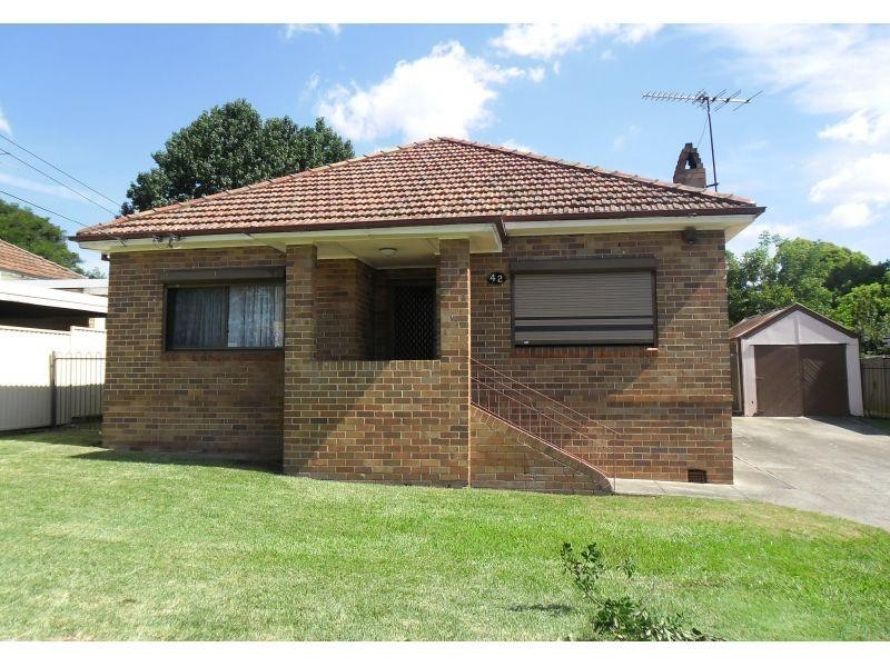 42 Smith Street, Wentworthville NSW 2145