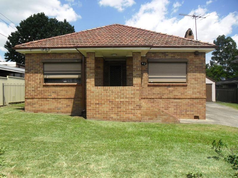 42 Smith Street, Wentworthville NSW 2145