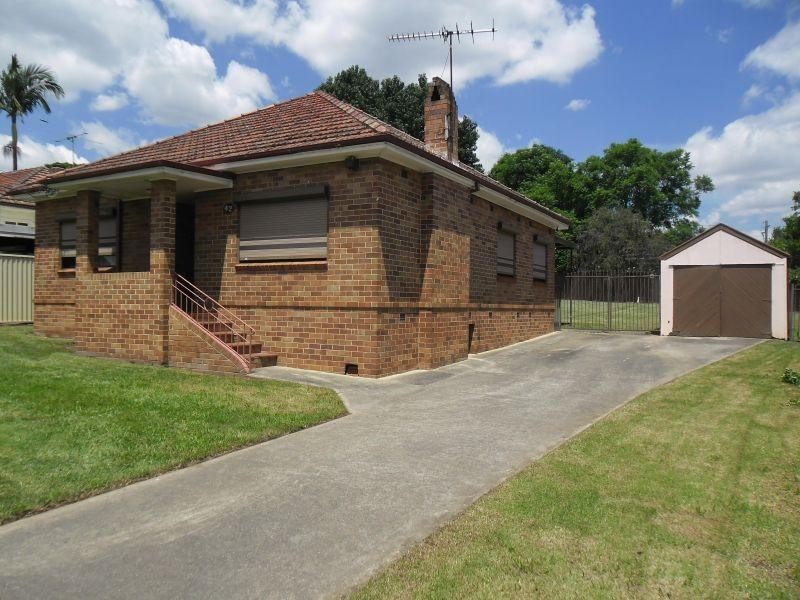 42 Smith Street, Wentworthville NSW 2145