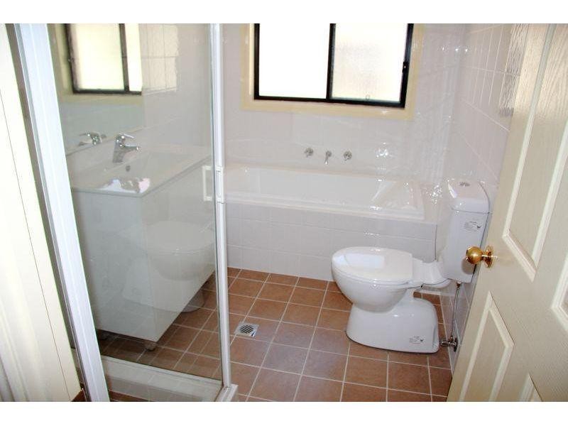 11B Oatlands Street, Wentworthville NSW 2145