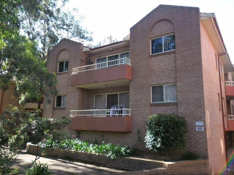 7/217 Dunmore Street, Pendle Hill NSW 2145