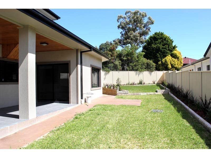 9 Pindari Crescent, South Wentworthville NSW 2145