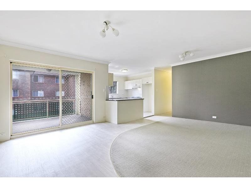 13/253 Dunmore Street, Pendle Hill NSW 2145