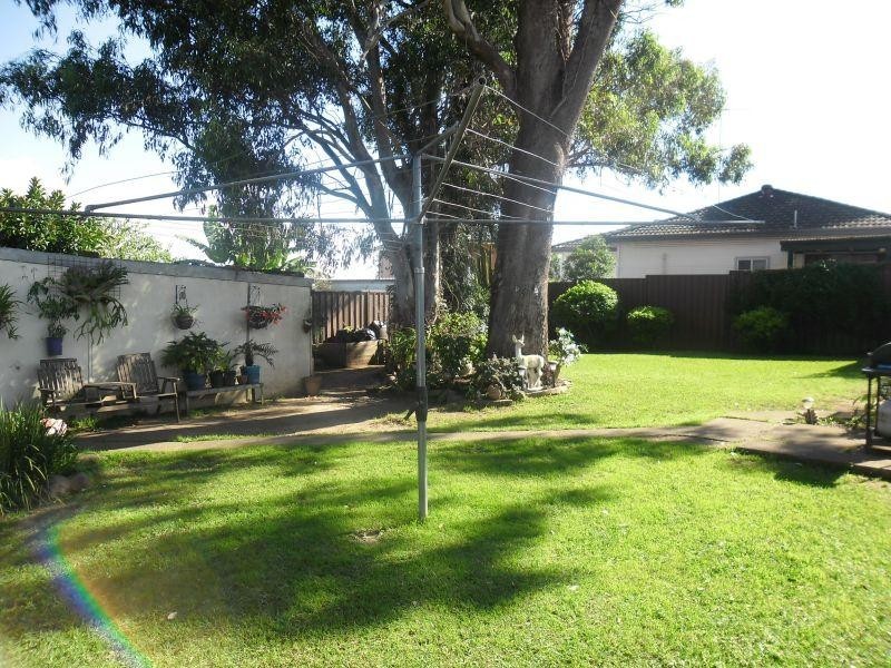 43 Mandoon Road, Girraween NSW 2145