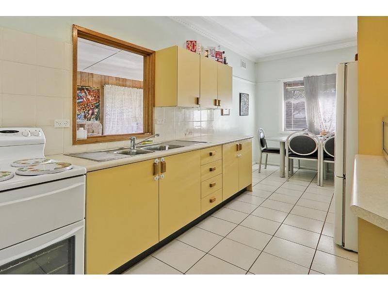 43 Bombala Street, Pendle Hill NSW 2145