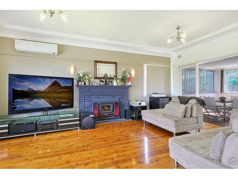 13 Page Street, Constitution Hill NSW 2145