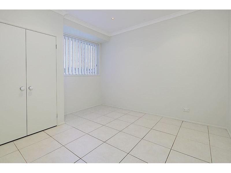 16 Austin Crescent, Constitution Hill NSW 2145