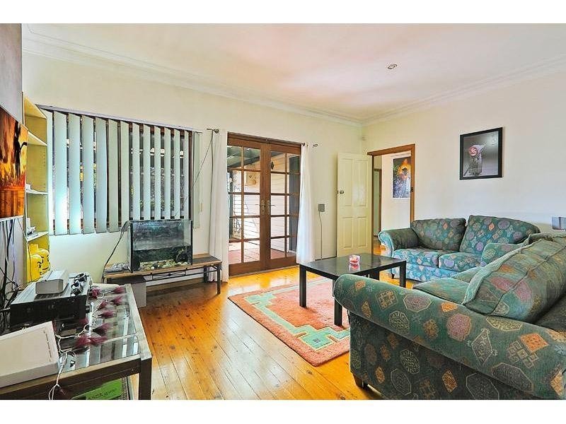 18 Essington Street, Wentworthville NSW 2145