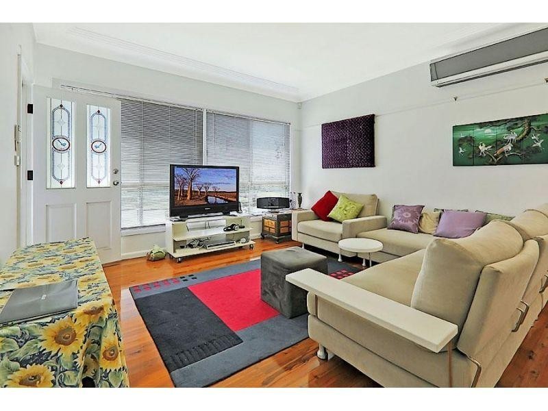 4 Gallop Grove, Lalor Park NSW 2147