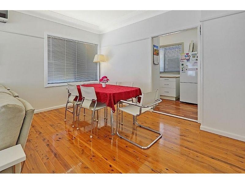 4 Gallop Grove, Lalor Park NSW 2147