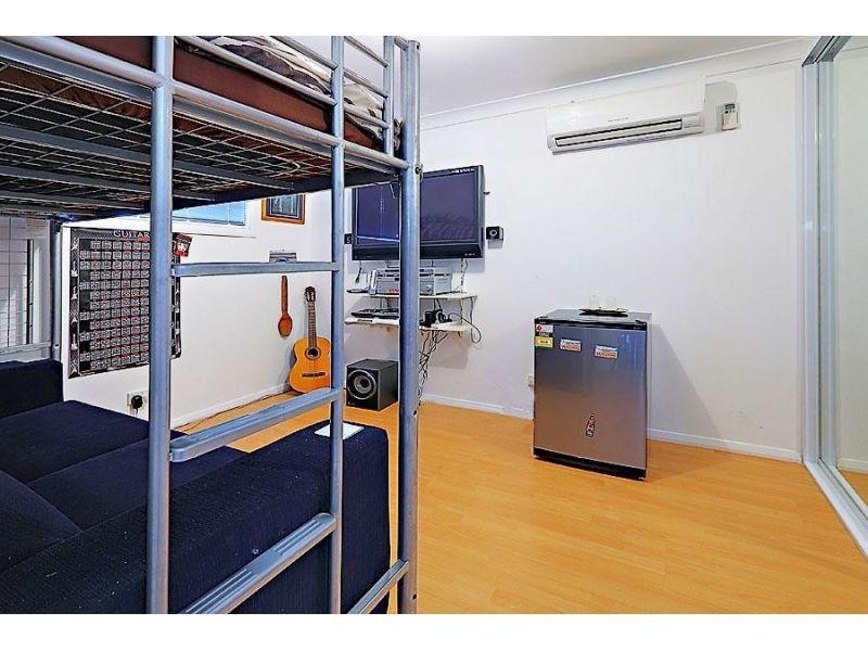 4 Gallop Grove, Lalor Park NSW 2147