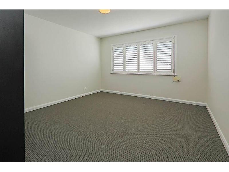 32 Dennis Street, Greystanes NSW 2145