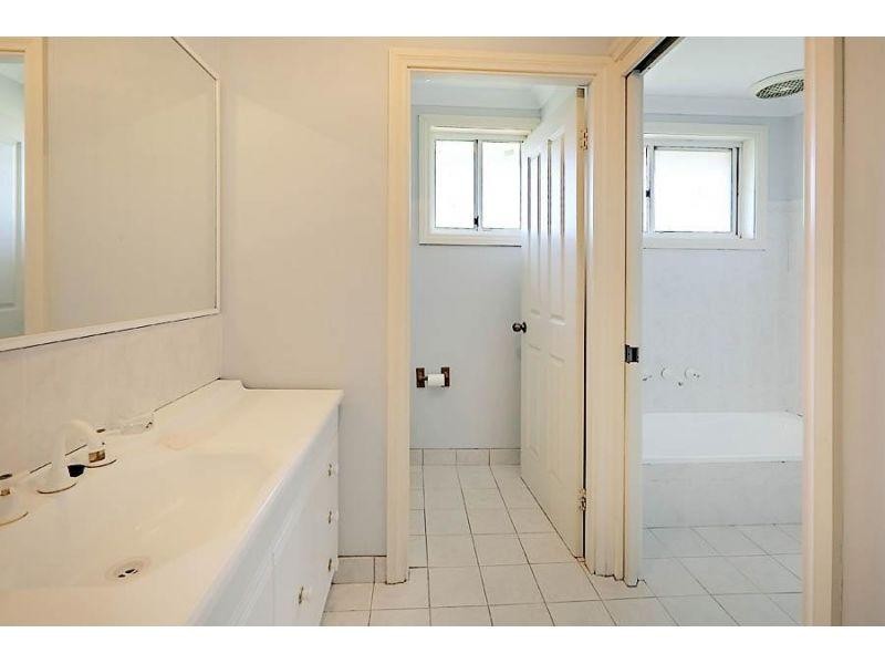 16A Highland Avenue, Toongabbie NSW 2146