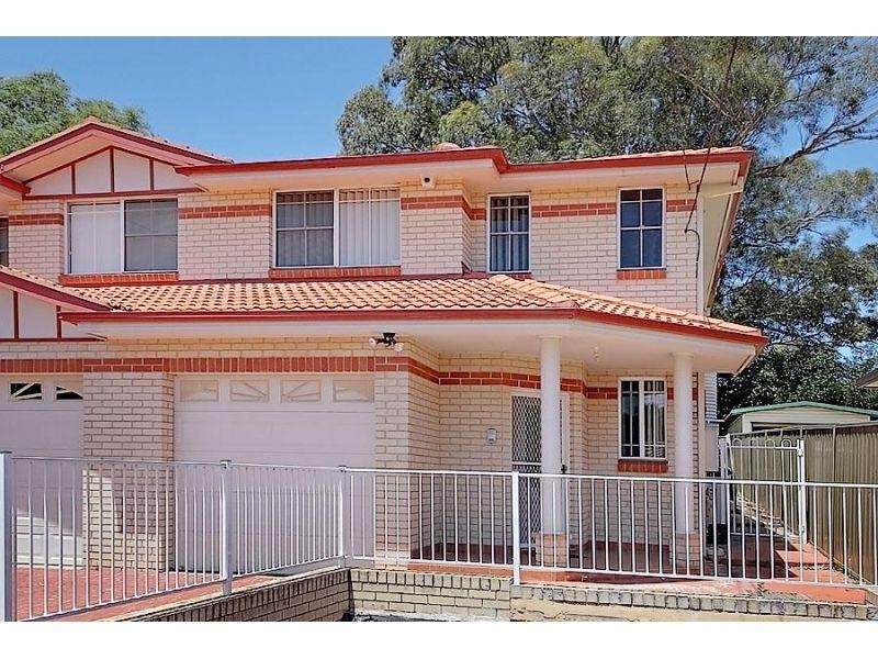 2a Fisher Crescent, Pendle Hill NSW 2145