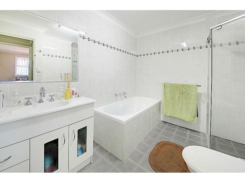 2a Fisher Crescent, Pendle Hill NSW 2145