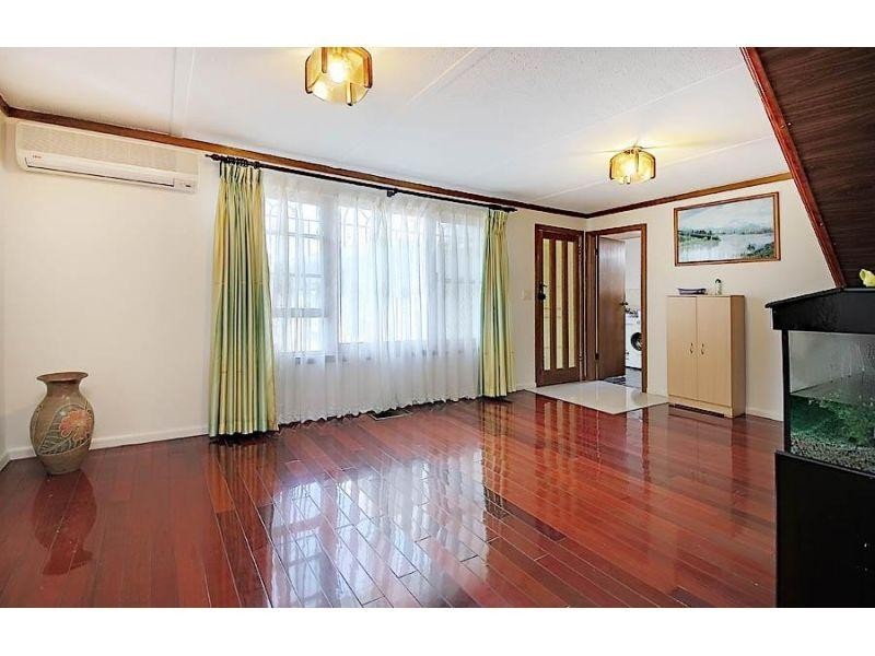 18 Lyle Street, Girraween NSW 2145