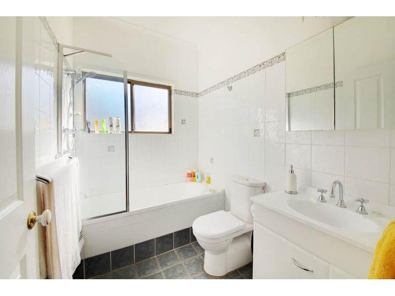 6 Sheehan Street, Wentworthville NSW 2145