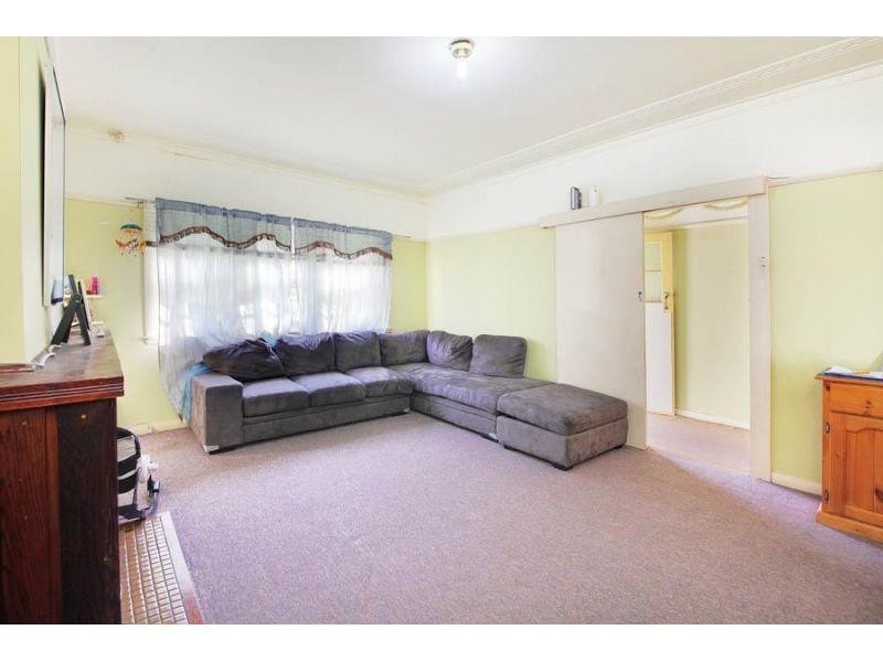 98 Cornelia Road, Toongabbie NSW 2146