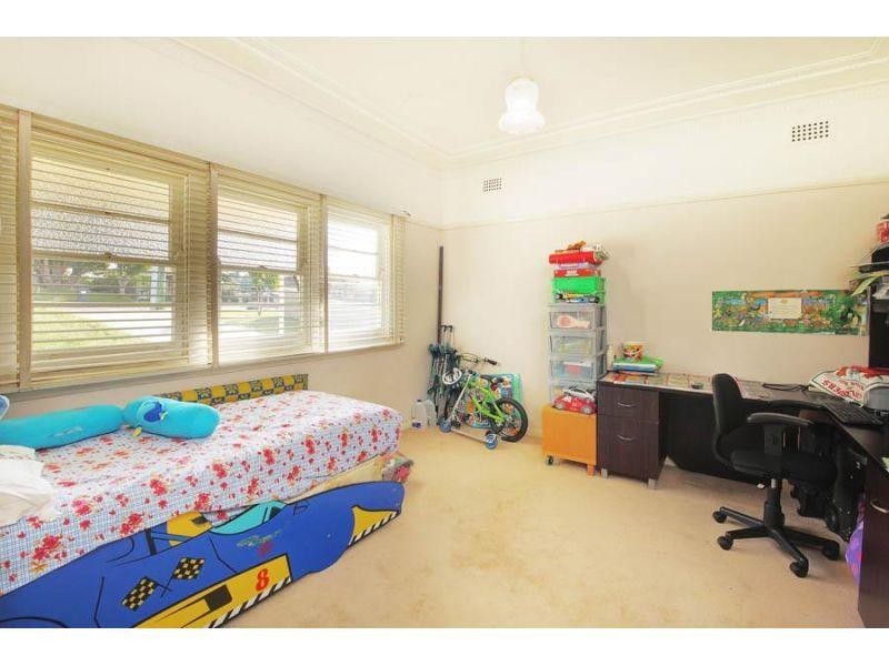98 Cornelia Road, Toongabbie NSW 2146